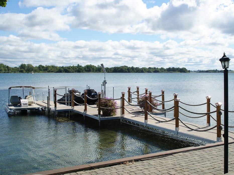 QUAI SUR POTEAUX - 76" x 10' - THRUFLOW VISSÉ BEIGE - PREMIUM - QB2